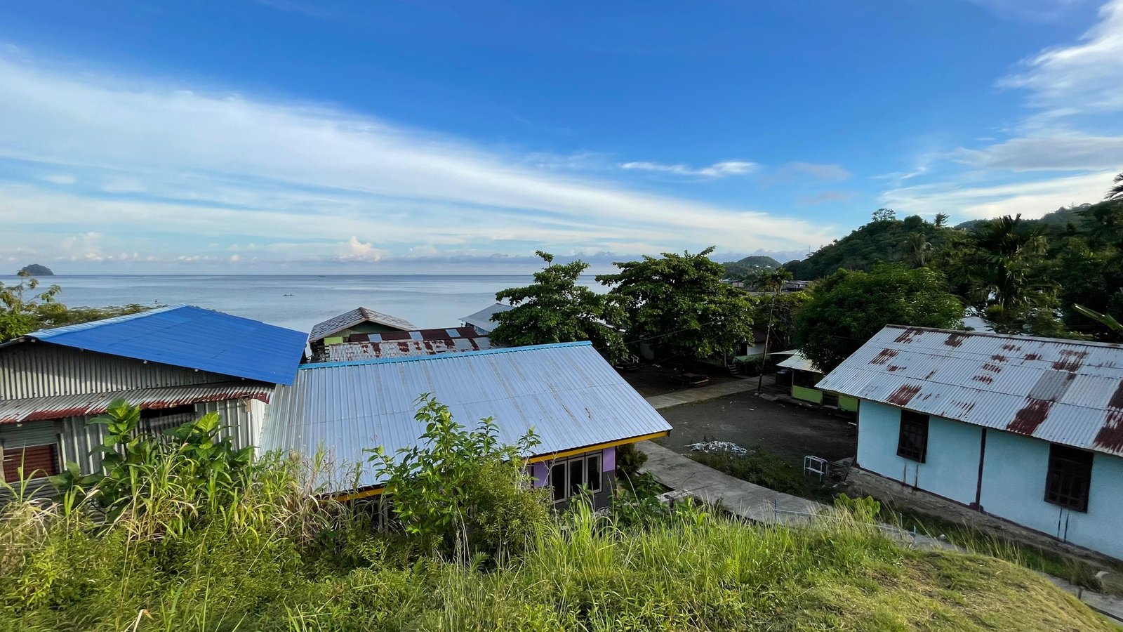 Pemandangan Desa Bukit Agung